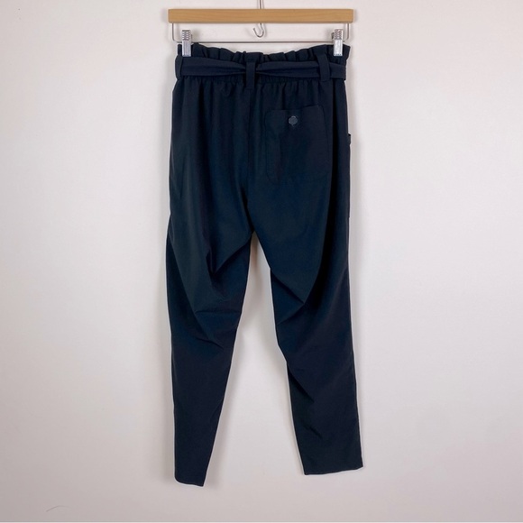 Athleta Skyline Pant Pleated High Rise Paperbag Waist Black Size 4 - Picture 2 of 6